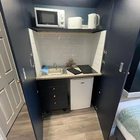Deluxe Centrally Located Studio Apt In Manchester Exterior photo