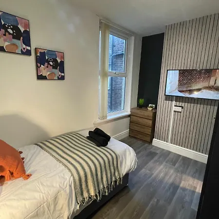 Deluxe Centrally Located Studio Apt In Manchester Exterior photo