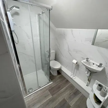 Deluxe Centrally Located Studio Apt In Manchester Exterior photo