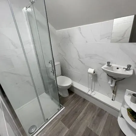 Deluxe Centrally Located Studio Apt In Manchester Exterior photo