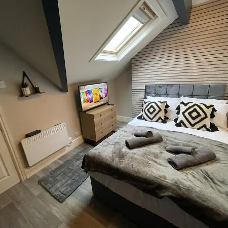 Deluxe Centrally Located Studio Apt In Manchester Exterior photo
