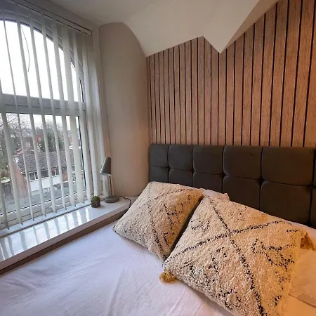 Deluxe Centrally Located Studio Apt In Manchester Exterior photo
