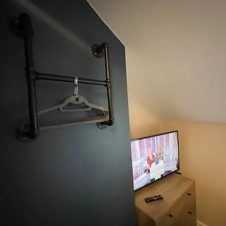 Deluxe Centrally Located Studio Apt In Manchester Exterior photo